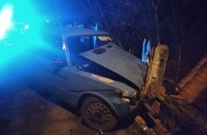 У Житомирській області рятувальники деблокували водія із пошкодженого в ДТП авто