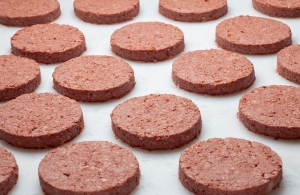 Інвестор з Нідерландів хоче виробляти на Житомирщині веганське м'ясо