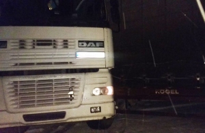 На Житомирщині водій загинув під колесами власної фури