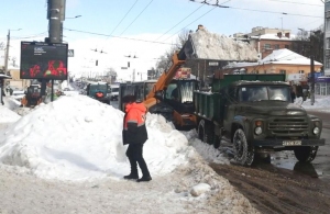 У Житомирі перекриватимуть вулиці, аби прибрати гори снігу