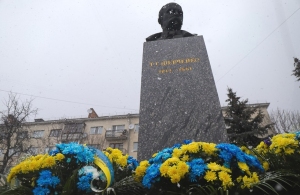 У Житомирі відзначили 207 річницю від дня народження Тараса Шевченка. ФОТОРЕПОРТАЖ