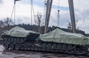 Житомирський бронетанковий завод передав українським військовим партію БМП. ФОТО