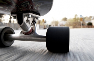 У житомирському скейт-парку монтують рампи і рейли: відкриття вже через тиждень. ФОТО
