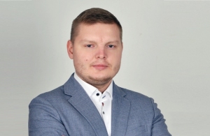 Депутата Черпіцького, який розвісив в Житомирі борди з нацистами, виключили з фракції ОПЗЖ