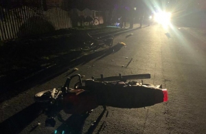 На Житомирщині мотоцикліст збив велосипедистку: жінка загинула на місці ДТП