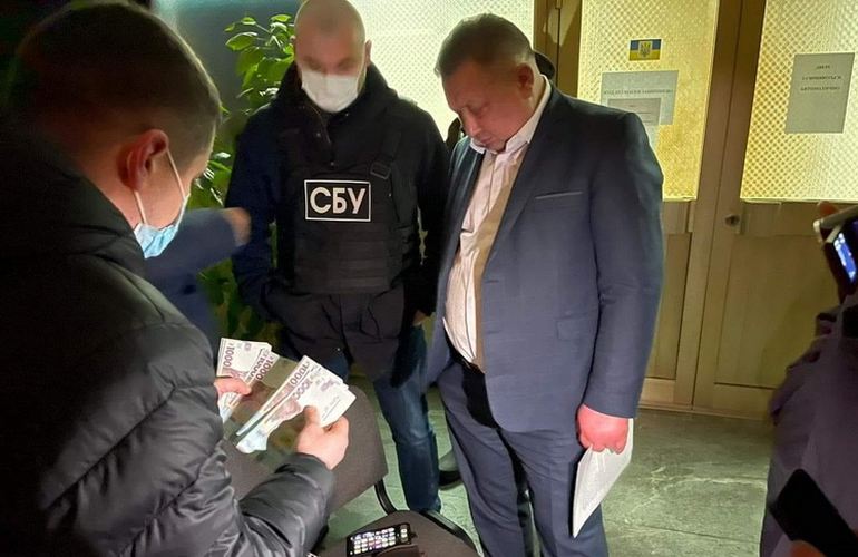 «Свою вину я не признаю»: в Житомире суд начал рассмотрение дела задержанного на взятке Николая Суслика