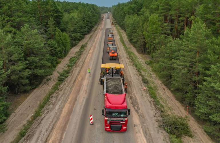 Более 80 млн гривен потратят на ремонт 8 км дороги на Житомирщине
