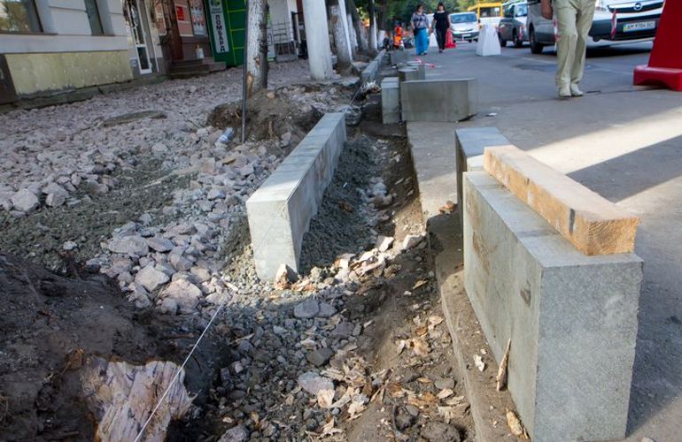 На ремонт тротуара в центре Житомира планируют потратить 2,5 млн грн