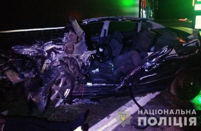 От авто осталась груда металла: под Житомиром в ДТП погибли жители Киева и Львова