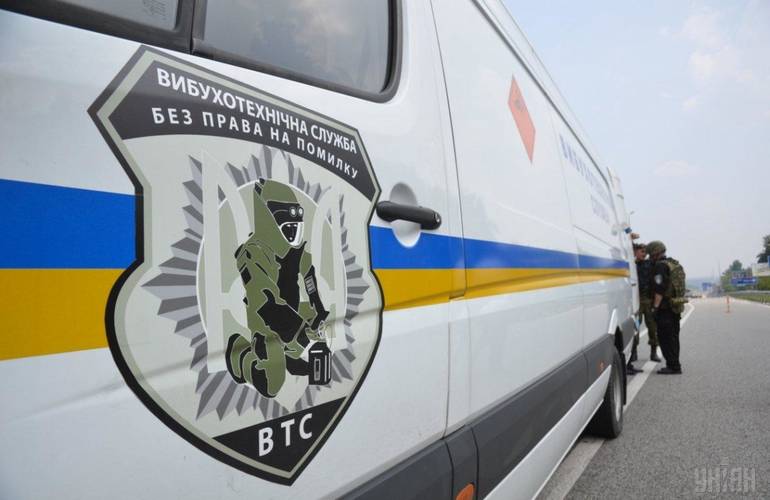 Аноним снова сообщил о заминировании: взрывчатку искали в Житомире на автомобильных мостах