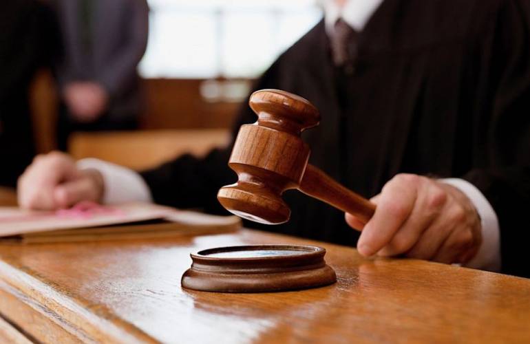 «Отправить нах*р»: судья столичного суда вынес необычное постановление за нарушение карантина