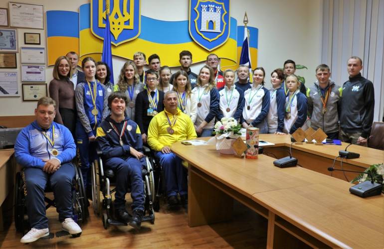 Гордость Житомира: в городском совете наградили спортсменов с инвалидностью