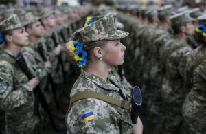 Головнокомандувач ЗСУ про військовий облік для жінок: Завтра не треба бігти у військкомат і займати чергу