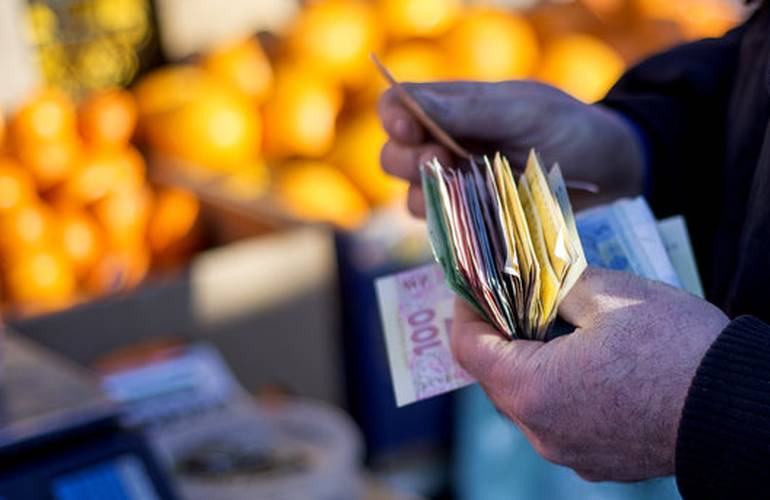 Доходы украинцев «съела» инфляция: экономист объявил неутешительные цифры