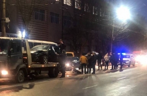 Масштабна ДТП у Житомирі: зіткнулися 4 автівки, один з водіїв в лікарні