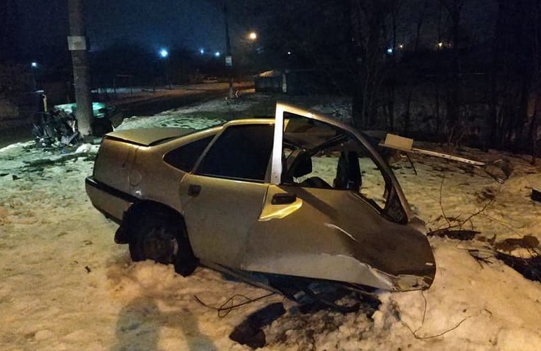 Ужасное ДТП в Житомире: автомобиль разорвало на две части. ФОТО