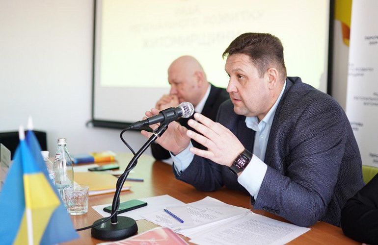 Ігор Гундич жителям Червоненської ОТГ: затверджені проекти на 2019-2021 роки стануть справжніми «символами змін»