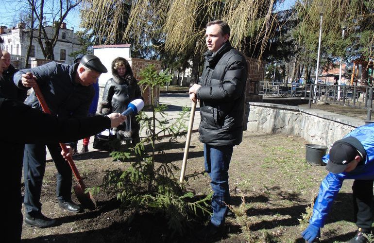 На честь Антона Малиновського у Житомирському міському парку заклали алею пам’яті