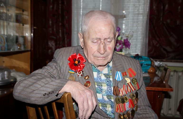 Борислав Розенблат: героїчний приклад ветеранів наслідують їхні онуки, які сьогодні захищають Україну