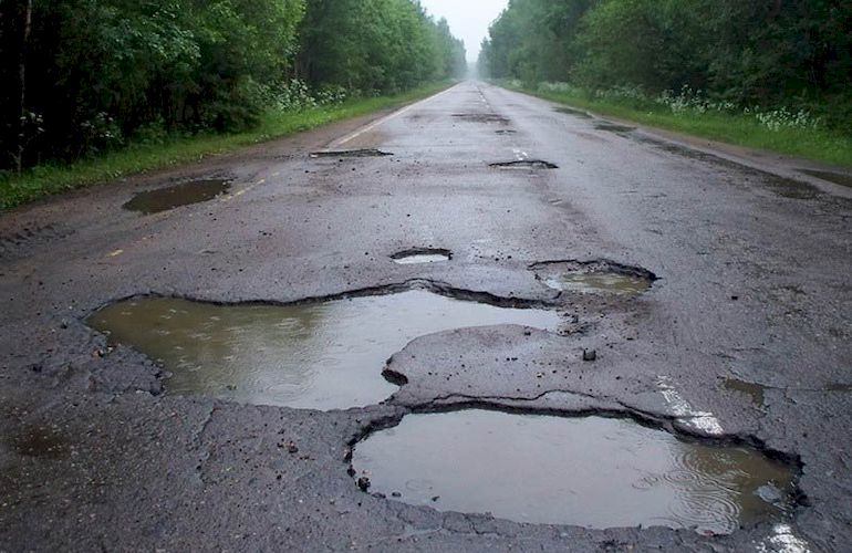 Облсовет просит у Кабмина 200 миллионов на ремонт автодороги Житомир - Выступовичи