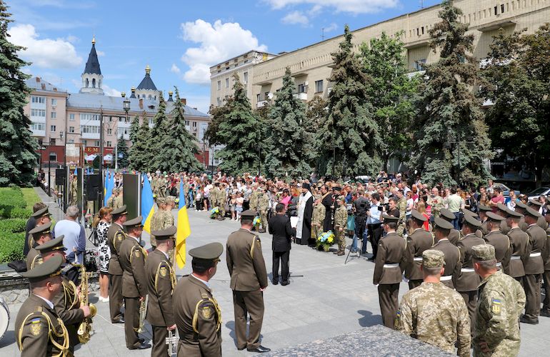 66 житомирян погибли в войне на Востоке Украины. В честь них в центре города открыли Доски памяти. ФОТО