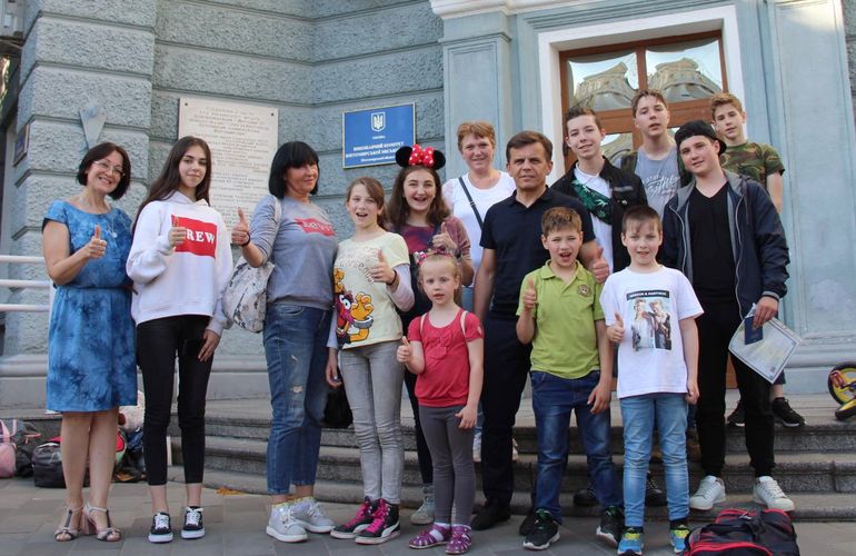 Дети участников АТО вернулись в Житомир из путешествия по Европе. ФОТО