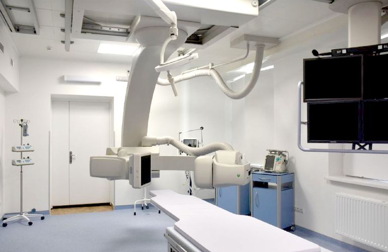 2 тысячи спасенных пациентов в год: в Житомире открыли новую операционную с ангиографом. ФОТО