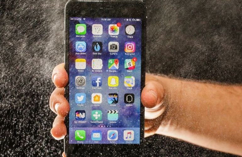 Всем нужен iPhone: названа 10-ка самых популярных смартфонов, которые ищут на OLX