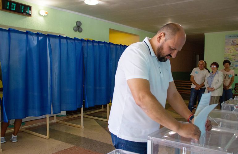 Борислав Розенблат проголосував на виборах до Верховної Ради