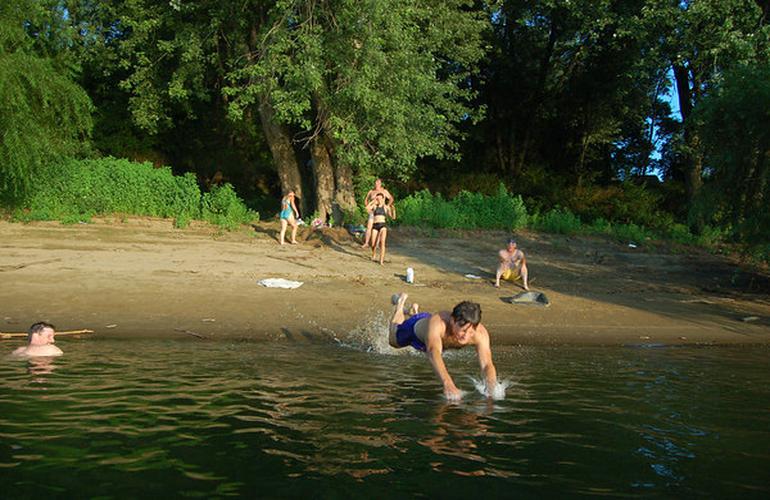 В житомирском Гидропарке пока лучше не купаться: в реке обнаружили фекальное загрязнение