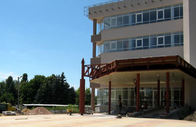 В Житомире после 10 лет строительства откроют новый центр занятости