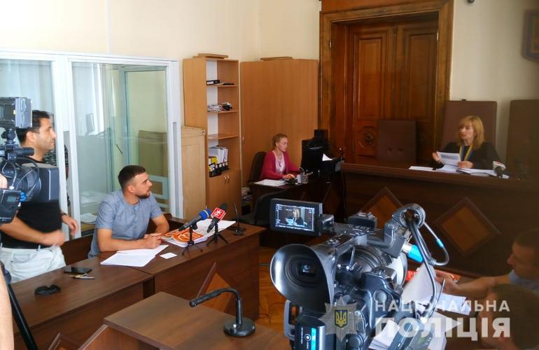 Нападение на инкассаторов: Житомирский суд избрал меру пресечения одному из подозреваемых