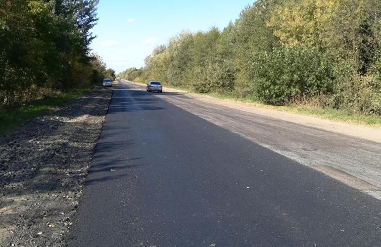 На трассе Житомир-Черняхов отремонтировали небольшой участок дороги, продолжение – в 2020 году