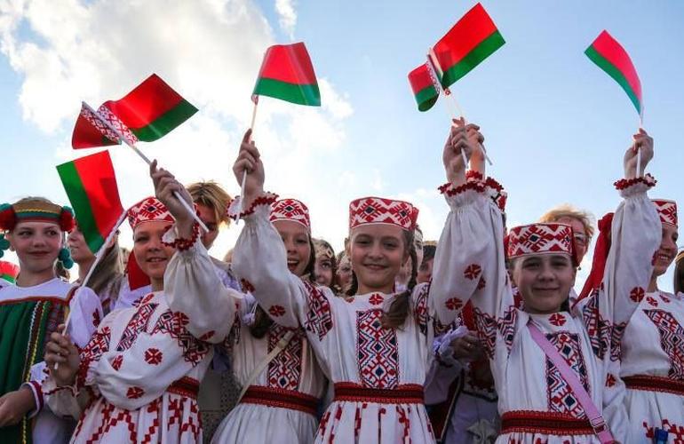 Вкусности, текстиль, сувениры и напитки: на Михайловской состоится украинско-белорусская ярмарка