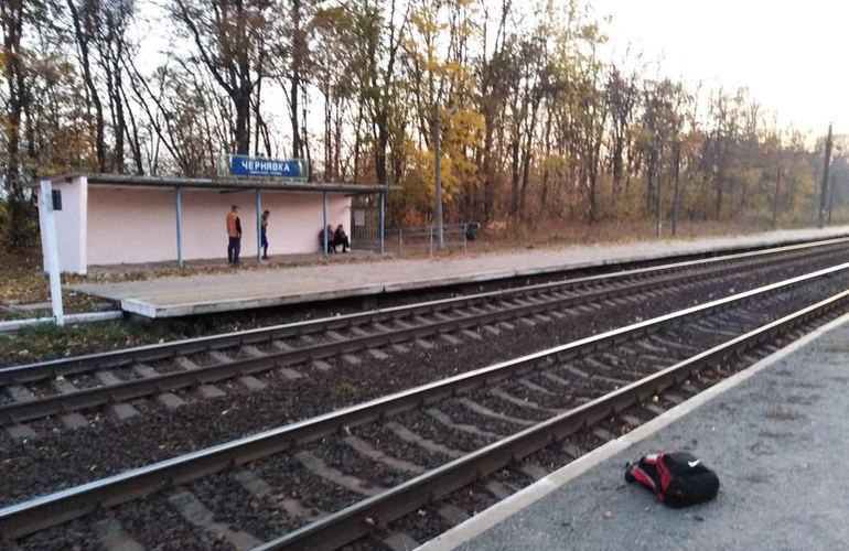 Стоял на краю платформы в наушниках: в Житомирской области 19-парень погиб на ж/д станции