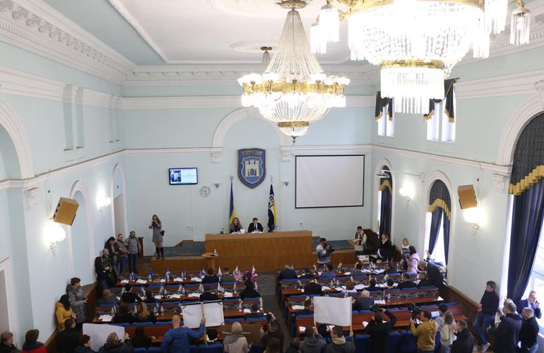 Дмитрий Ткачук написал заявление и призвал депутатов проголосовать за его увольнение