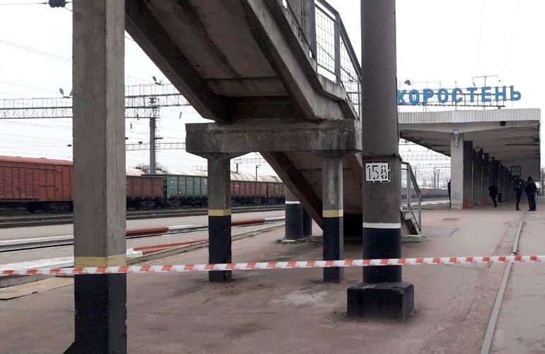 Психически нездоровый мужчина «заминировал» вокзал в Коростене – полиция