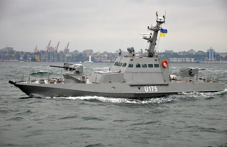 «Поснимали даже унитазы»: командующий ВМС рассказал о состоянии возвращенных кораблей