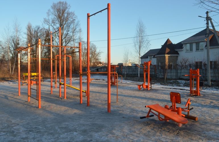 Для занятия спортом и детишек: в Житомире открыли новое общественное пространство. ФОТО