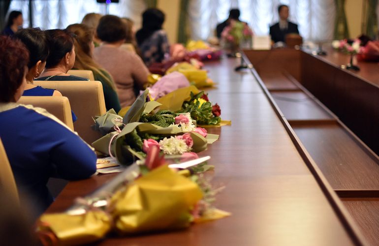 В Житомире 26 женщин наградили званием «Мать-героиня». ФОТО