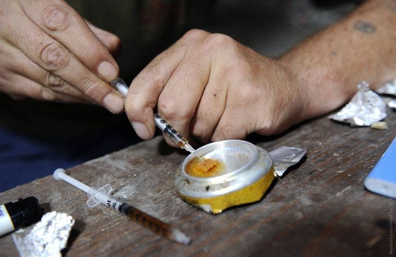 Наркодилерам, торговавшим на Житомирщине метадоном, грозит до 12 лет тюрьмы. ФОТО