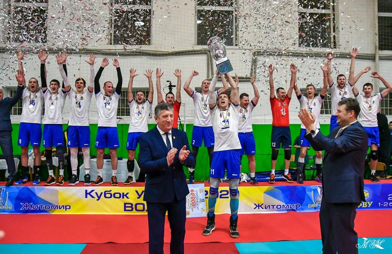 Житомирские волейболисты выиграли домашний финал и стали обладателями Кубка Украины