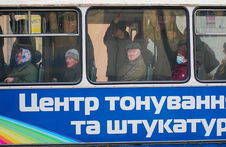 В Житомире изменили лимит на количество пассажиров в общественном транспорте