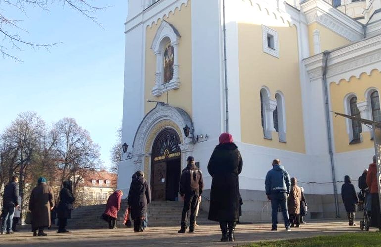 Жителям Житомира запретили на Пасху приходить в церкви