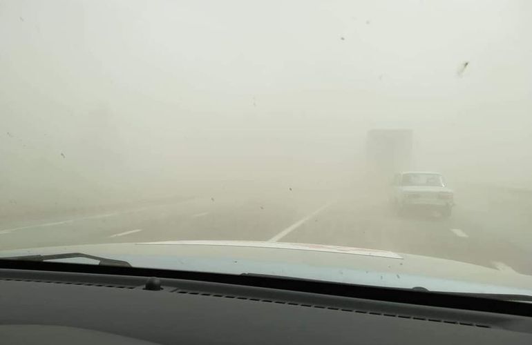 Житомирскую область «накрыла» песчаная буря, на трассах многочисленные ДТП. ФОТО