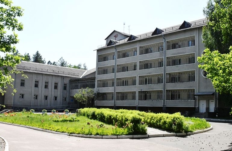 Житомирский санаторий «Лесной берег» могут перепрофилировать в общежитие. ФОТО