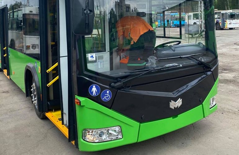 Протесты в Беларуси задержат поставку новых троллейбусов в Житомир
