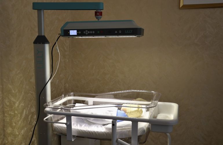 Житомирский роддом получил оборудование для неотложной медпомощи младенцам и роженицам. ФОТО