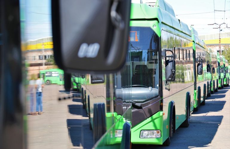 Житомирская мэрия похвалилась новыми троллейбусами: их уже 16. ФОТО