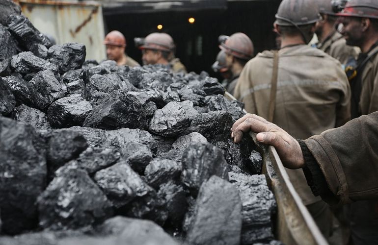 Афера на 300 миллионов: в Житомирской области предприятия незаконно торговали углем